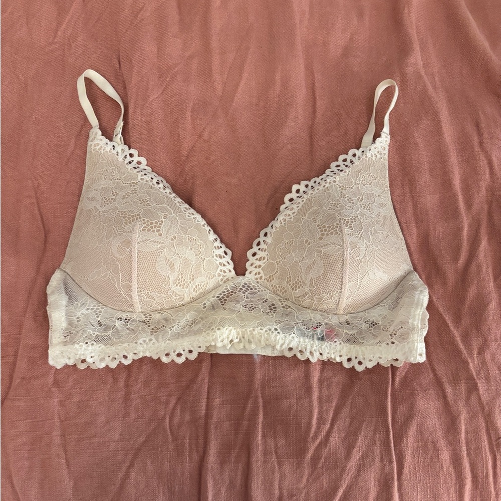 La SENZA Lace Wireless White Lace Bra
